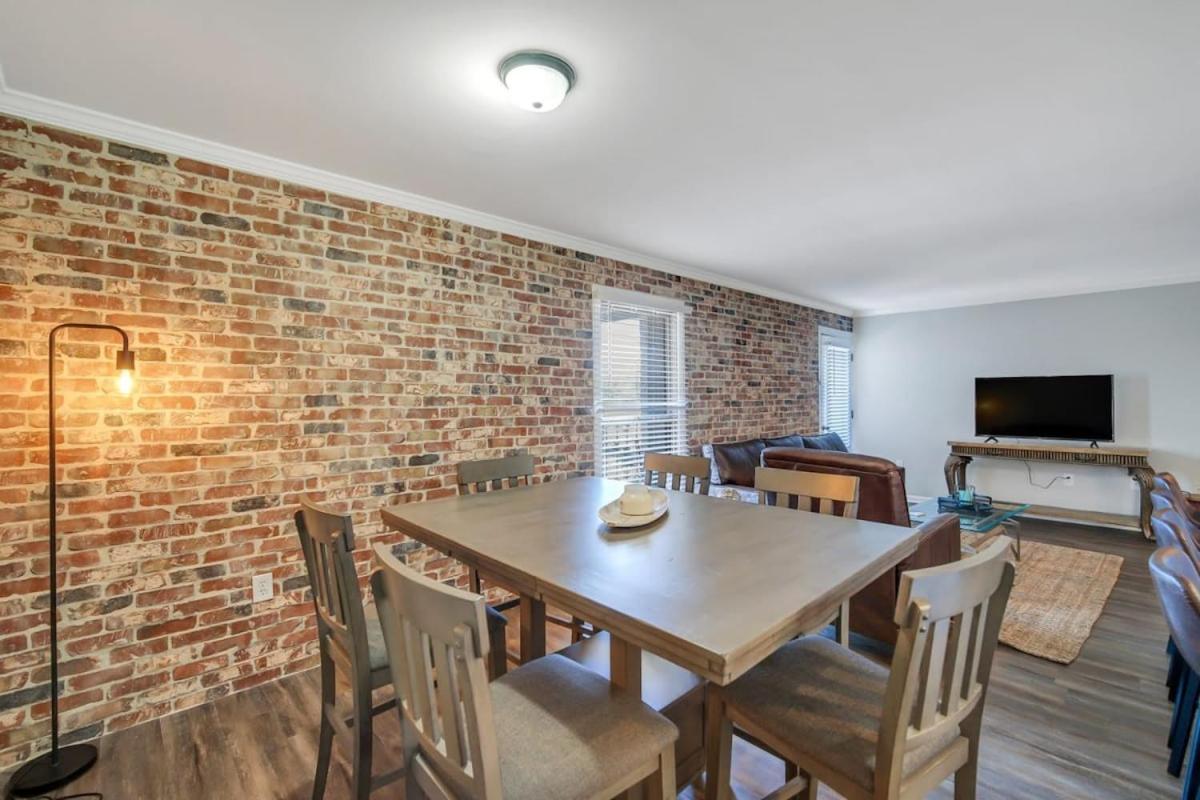 Eagle'S Nest - Spacious Loft Downtown - Near Gsu Statesboro Buitenkant foto