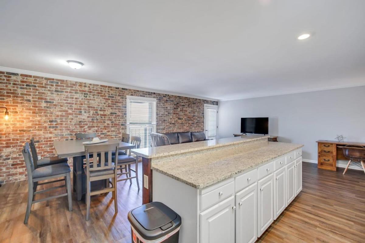 Eagle'S Nest - Spacious Loft Downtown - Near Gsu Statesboro Buitenkant foto