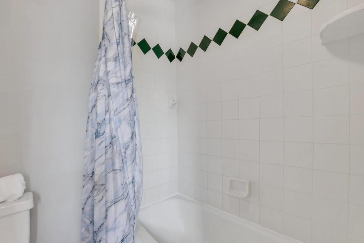 Eagle'S Nest - Spacious Loft Downtown - Near Gsu Statesboro Buitenkant foto