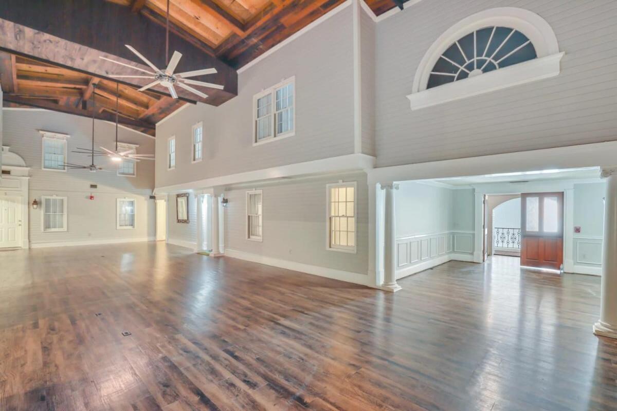 Eagle'S Nest - Spacious Loft Downtown - Near Gsu Statesboro Buitenkant foto