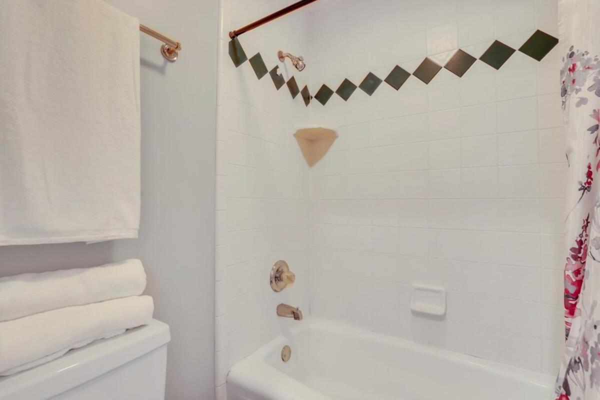 Eagle'S Nest - Spacious Loft Downtown - Near Gsu Statesboro Buitenkant foto