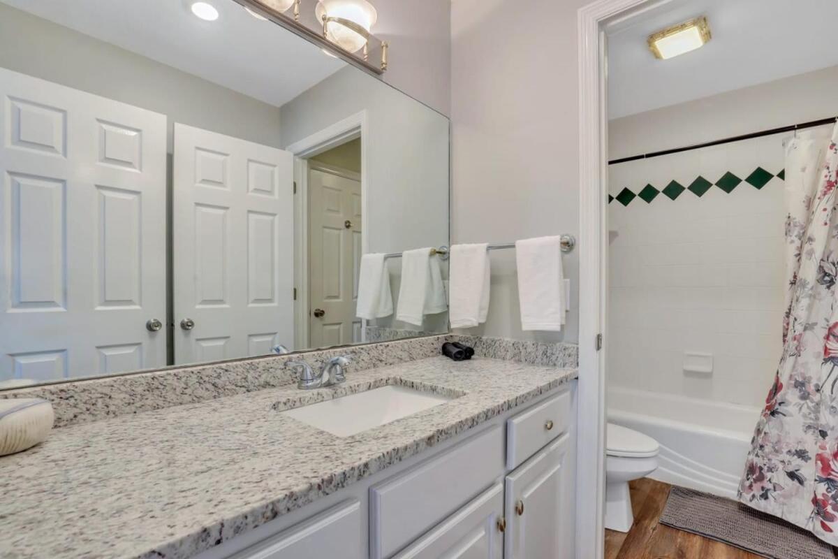 Eagle'S Nest - Spacious Loft Downtown - Near Gsu Statesboro Buitenkant foto