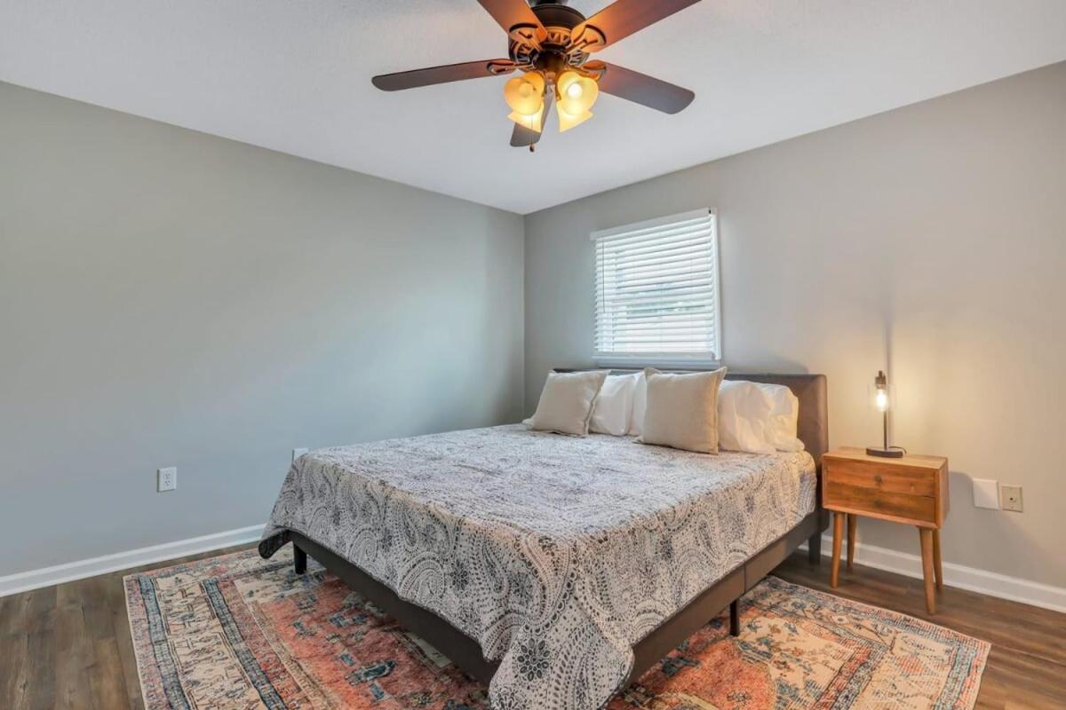 Eagle'S Nest - Spacious Loft Downtown - Near Gsu Statesboro Buitenkant foto
